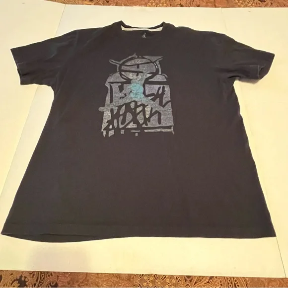 Jordan Mens Size Large Black Short Sleeve Shirt Dunk Jump Man Graphic Basketball