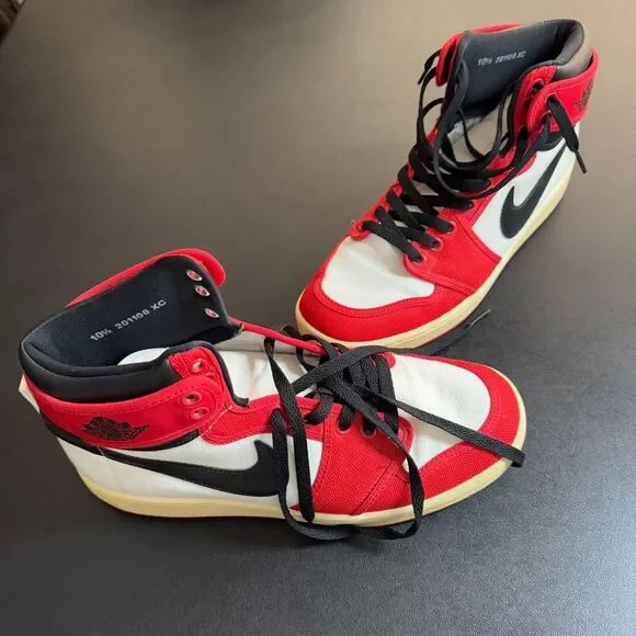 Size 10.5 - Jordan AJKO Retro High Chicago Rare 2021 DA9089-100‎ good condition