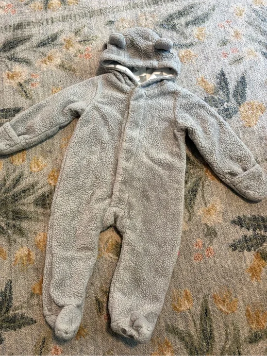 Magnetic me teddy bear coat 6-9 months