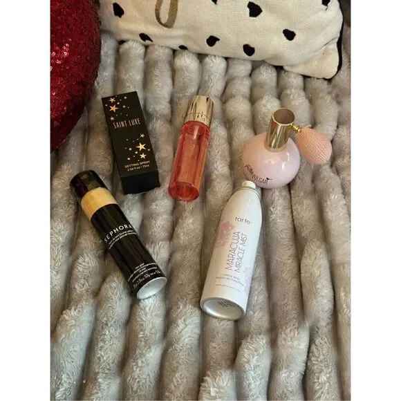 Beauty/makeup skincare dermaplane flawless & dermaplane glo
