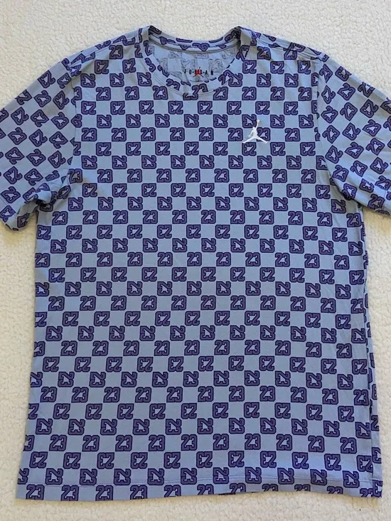NIKE AIR JORDAN JUMPMAN FLIGHT ESSENTIALS AOP CREW T-SHIRT Purple Men’s Large