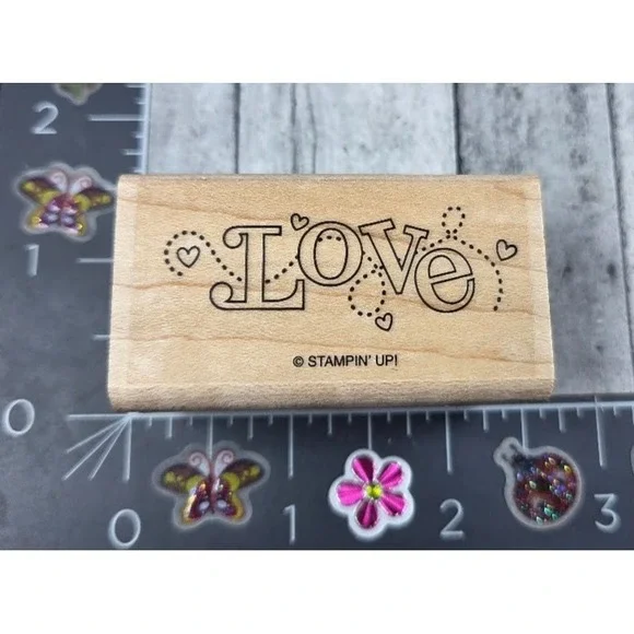Stampin' Up! Love Wavy Fun Print Hearts Rubber Stamp Wood #H12