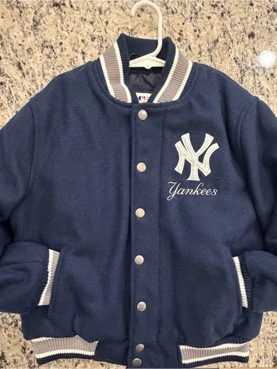 MLB Genuine Merchandise New York Yankees Youth Varsity Bomber Jacket Size M 5