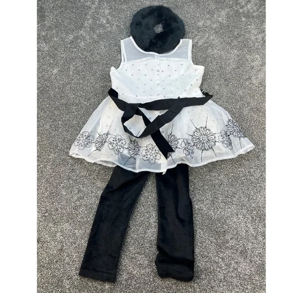 American Girl Let it Snow White Dress Black Leggings Fur Hat Set Girls Size 6