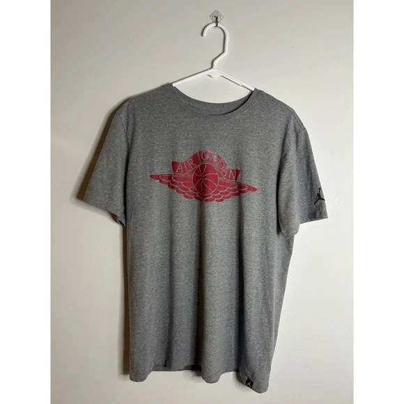 Jordan Gray Graphic T-Shirt Mens Large