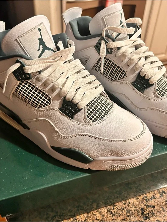 Jordan Men's Athletic Shoes in White and Dark Green