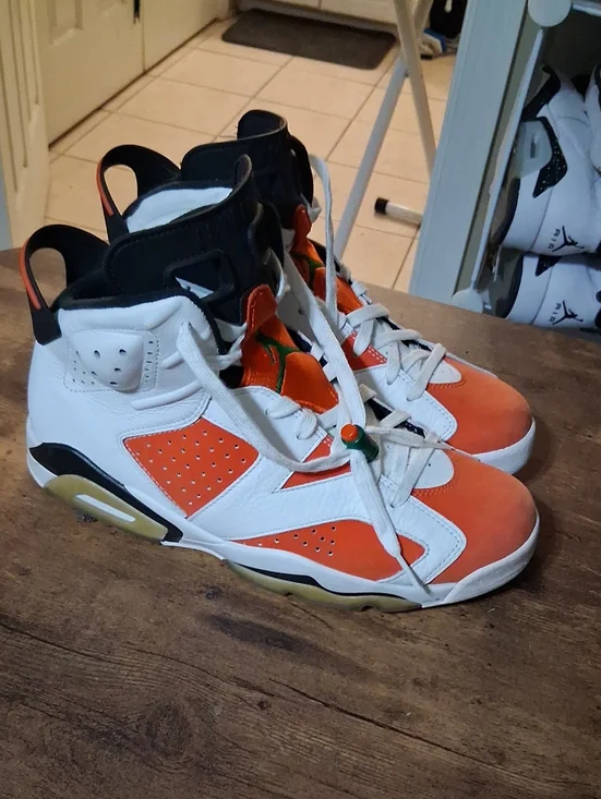 Jordan Retro 6 Orange White Black Athletic Shoes