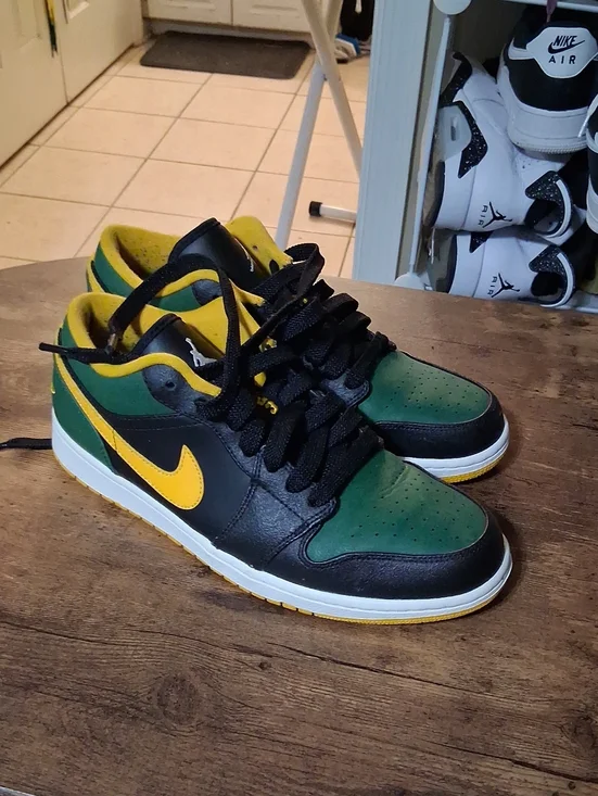 Jordan Low-Top Sneakers in Green, Black & Yellow