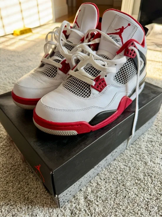 Air Jordan Retro 4 White/Varsity Red-Black