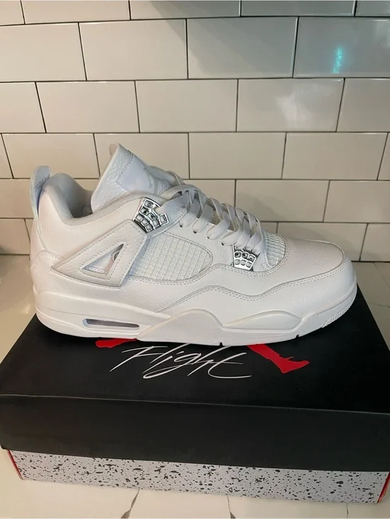 Men’s Retro 4 Pure $ Size 13.