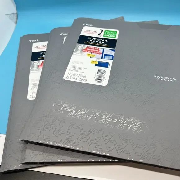 3 plastic Grey Mead Five Star 2-Pocket 3-Pronged Stay Put Plastic Folders gray