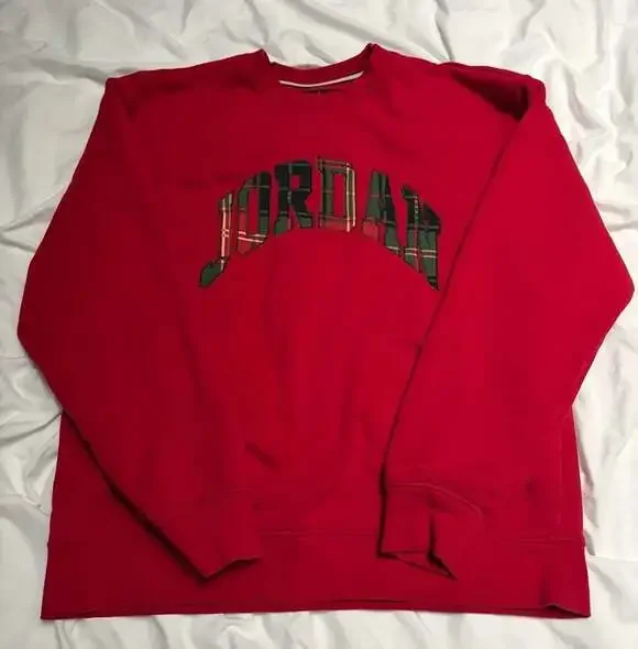 Jordan Essential Holiday Fleece Crewneck Sweatshirt Red Plaid Logo Mens size L
