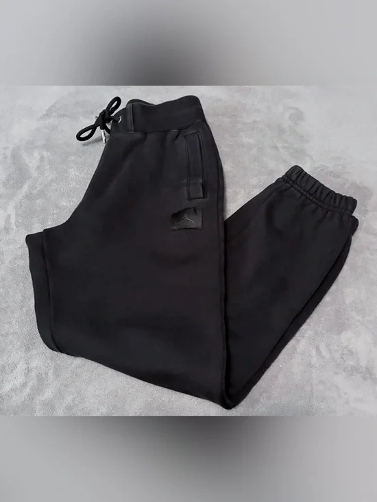 Men’s Nike flight Jordan fleece sweats- XS