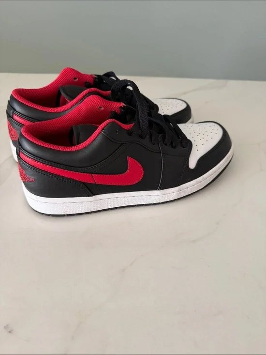 Jordan men’s Black, White & Red Low-Top Sneakers