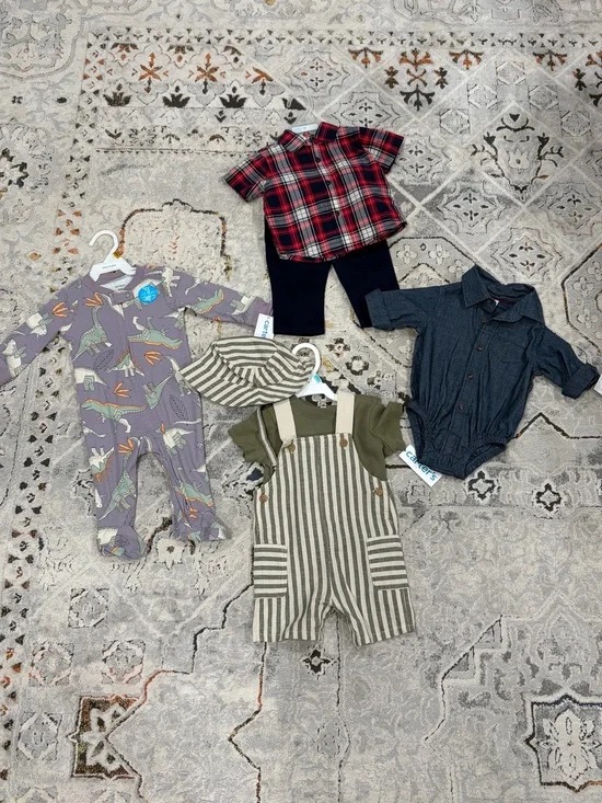 NWT Carter’s 6 month baby boy bundle