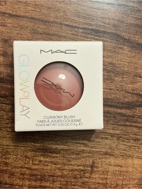 MAC Cosmetics Glow Play Cushiony Blush — blush please