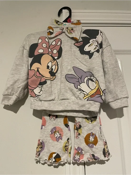 Disney Light Gray Minnie & Daisy 3 Piece Set Sweatshirt Pant Bow Fall Casual NEW