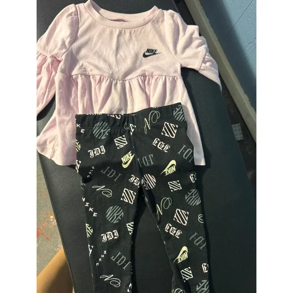 Nike outfits size 12m