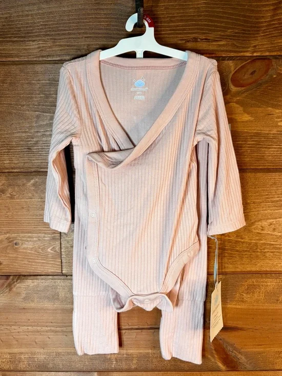cloud island Ribbed Wrap Baby Onesie - Light Pink Size 3-6 Months 🌸