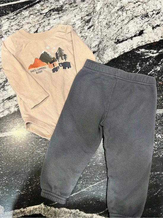Garanimals “Dad’s Camping Buddy” Bodysuit & Fleece Joggers 18M Outfit Set