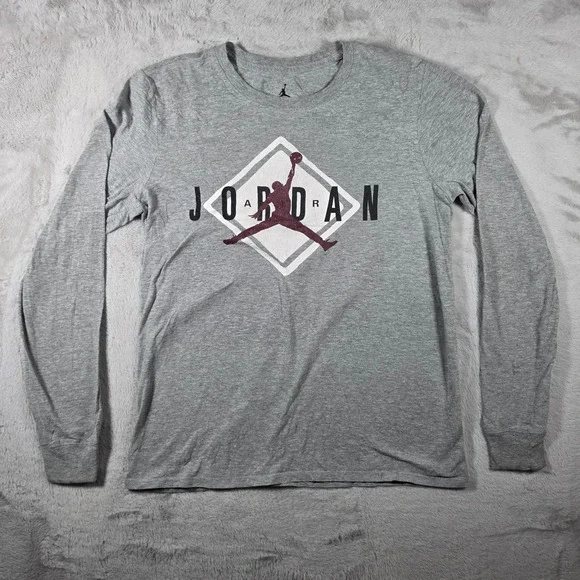 Jordan Long Sleeve Shirt Mens‎ Small Gray Jumpman Graphic Basketball Sportswear
