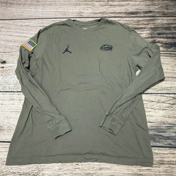 Jordan Florida Gators T-Shirt Mens Large Green Swamp Football Military USA Flag