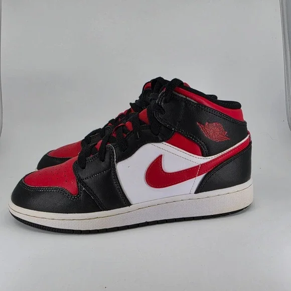 Nike Air Jordan 1 Mids Shoes Kids 6.5Y Black Fire Red White Alternate Bred Toe