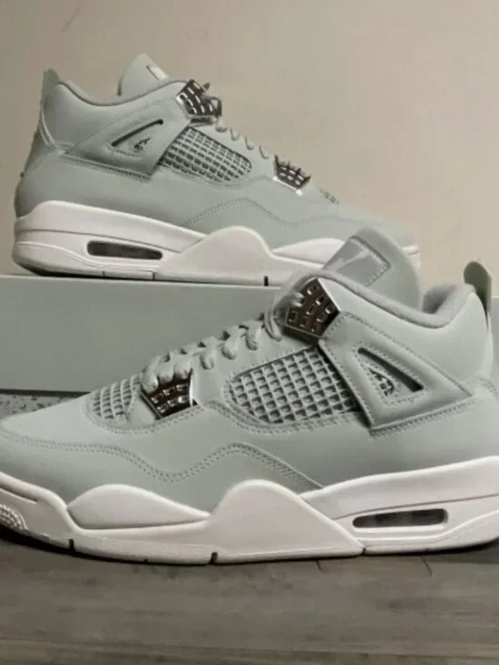 Nike Air Jordan 4 Retro Seafoam