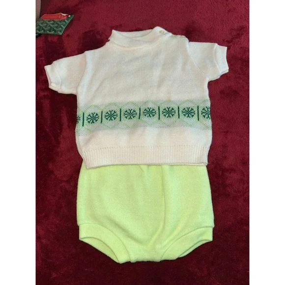 Vintage‎ Carson Pirie Scott Knit Baby Set White Green Snowflake Sweater Bloomers