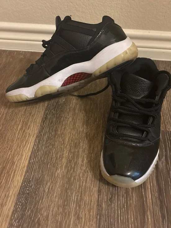 Jordan 11 Retro Low