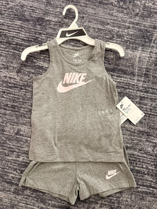 Nike Girls 2 Piece Carbon Heather Set