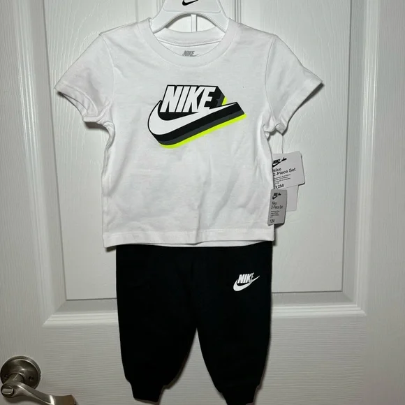 NWT Nike 12 Month Matching pants set.