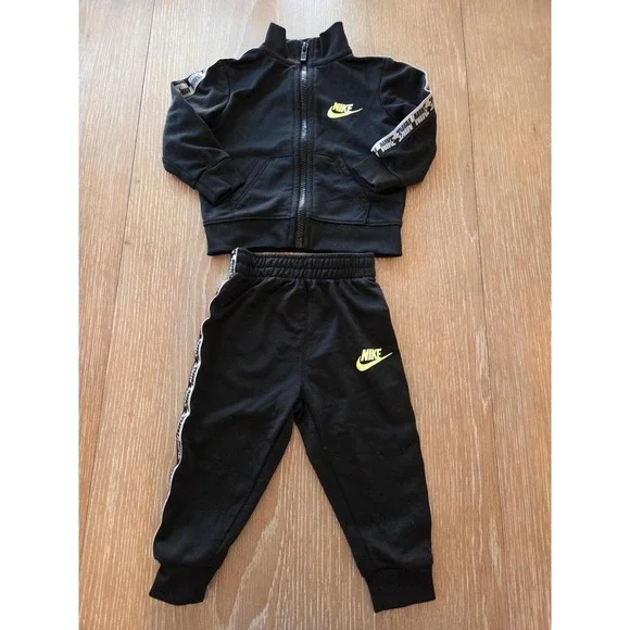 Nike‎ baby boy set 12 mos