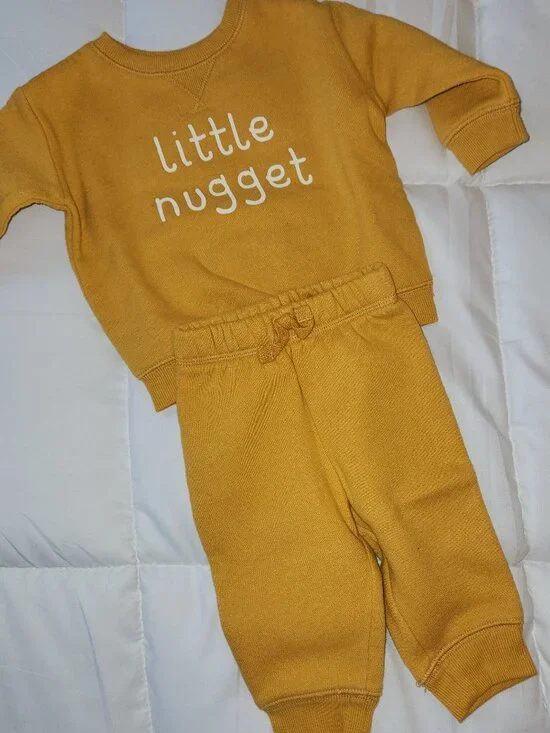 Baby Clothes: 0-3M: Sweatshirt + Sweatpant Set