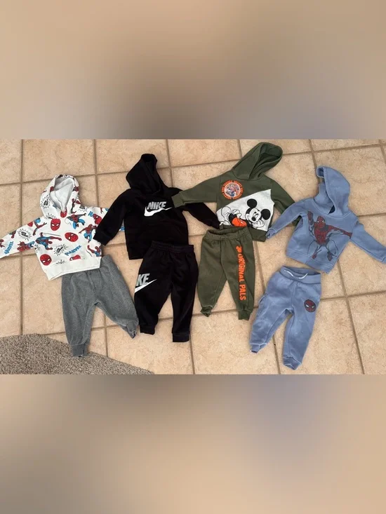 4 Sets of Sweatsuits Sweatpants/Hoodies Baby Boy Size 12 months Nike Marvel