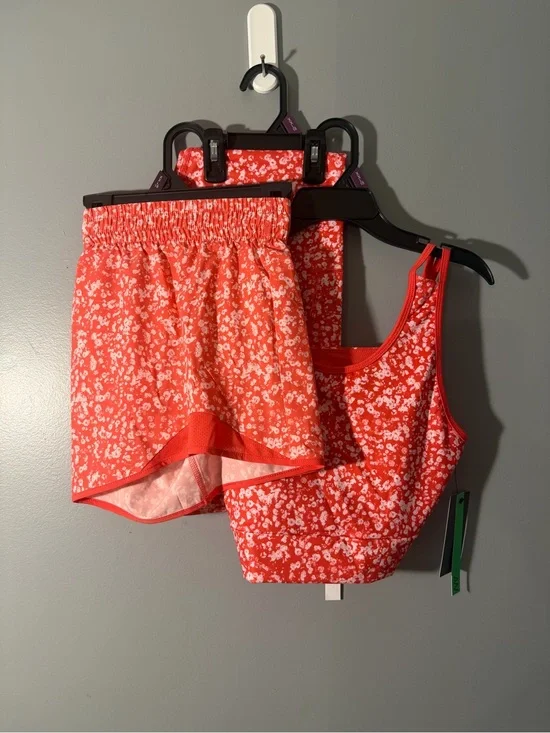 Red Floral Athletic Tank, Shorts and Leggings set girls XXL(18)