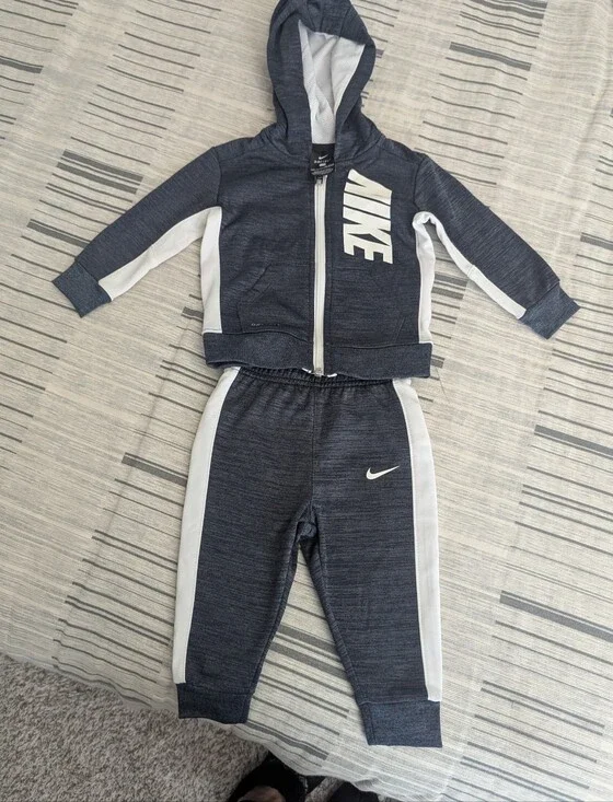 Nike Sweat suit -12 M