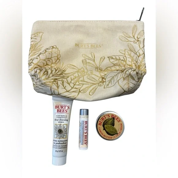 Burt’s Bees 3 Piece Travel Essential Kit lip Balm Hand cream Face Wash