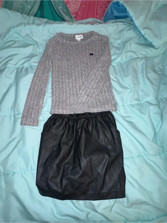 Calvin Klein Girls Gray Ribbed Sweater & Black Faux Leather Skirt Set