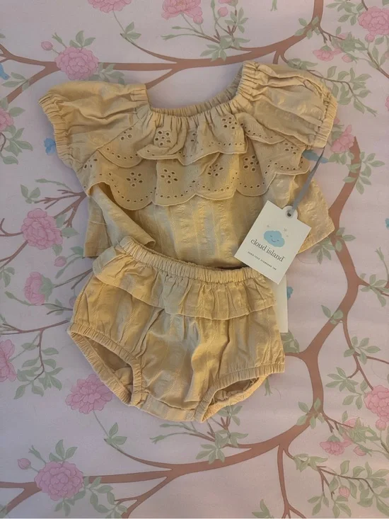 cloud island Yellow Eyelet Ruffle Two-Piece Baby Outfit