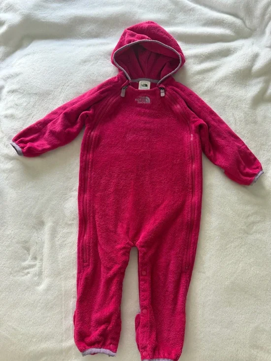 The North Face Bright Fuchsia Infant Fleece Buntingsz 12-18 mo.