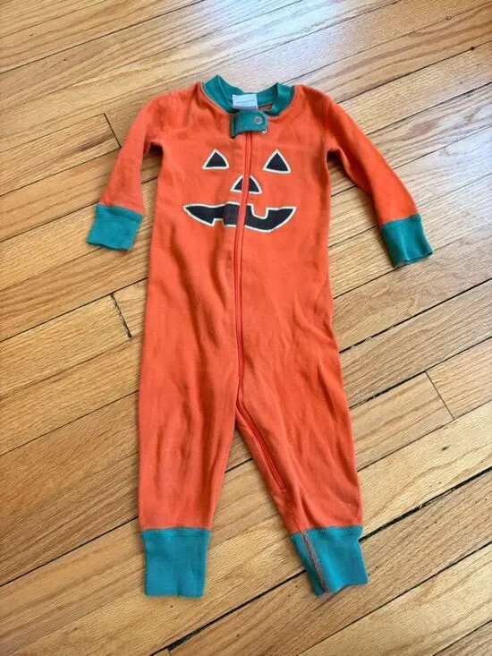 Hanna Andersson Baby Orange Pumpkin Face Footie Size 6-12 Months