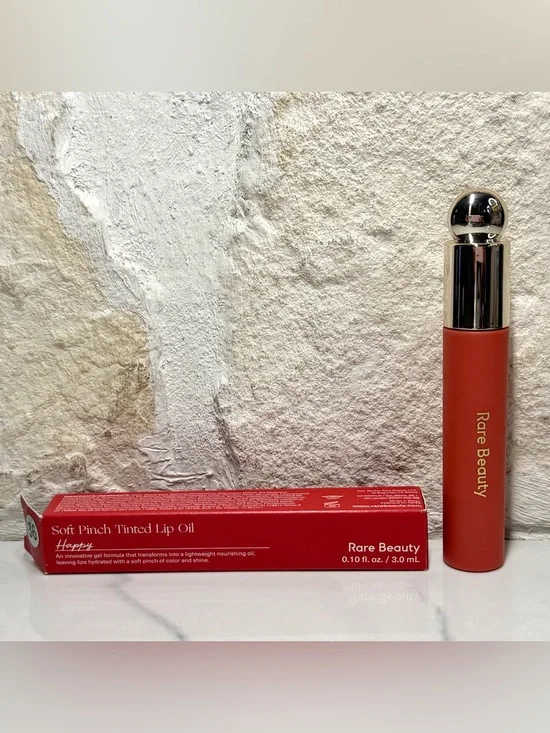⭐ RARE BEAUTY SOFT PINCH TINTED LIP OIL SHADE HAPPY ⭐