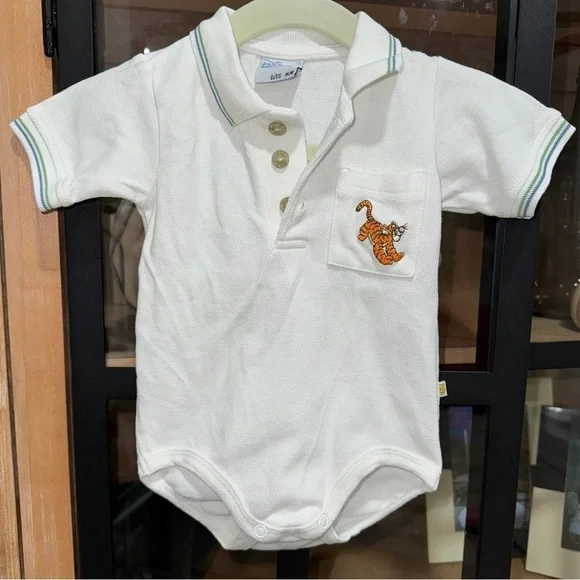 Vintage Disney 1990s tigger winnie the pooh embroidered short sleeve onesie baby