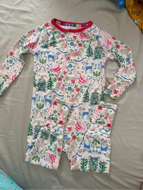 NWOT Magnetic Me Christmas Modal convertible footies- 12-18M