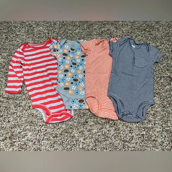 Boys 3-6 month bodysuits, outfits Set of‎ 4 Striped and Patterned Baby tops