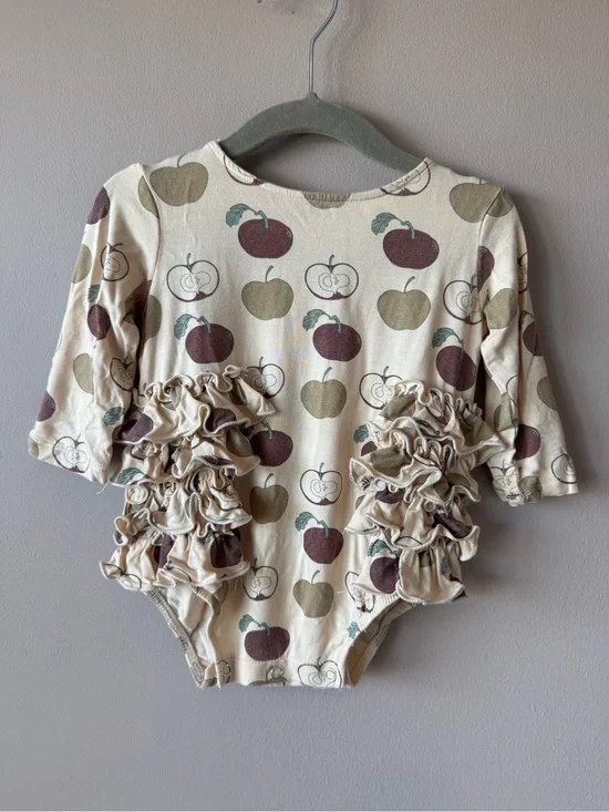 Kate Quinn Bamboo Apple Print Long Sleeve Side Ruffle Bubble Romper 6-12 Months