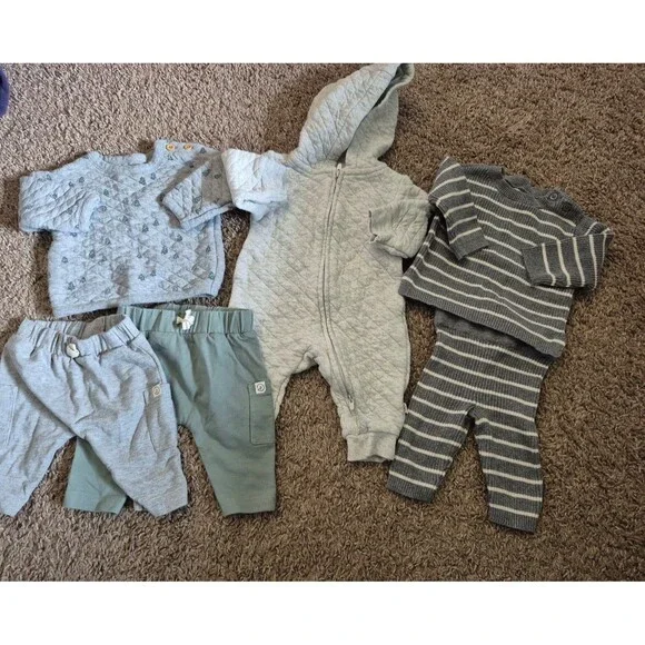 Little planet organic clothing lot size 3 months