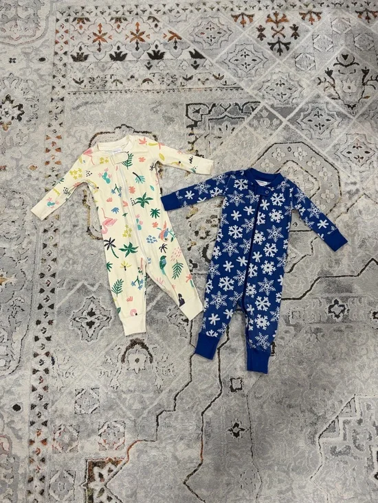 Hanna Andersson Tropical and Snowflake Footless sleepers, 6-12 months