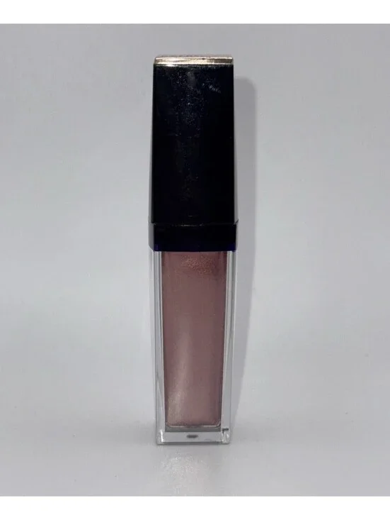 Estee Lauder pure color envy liquid metallic 109 Lacquer Lover